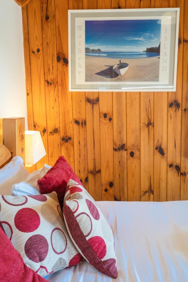 Supacute Character Cottage, Wifi, Sky Tv, Spa Bath, Spa Bath, Dble Kayak And Possibly A Car! Palm Beach Eksteriør billede